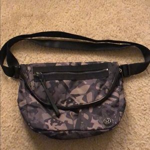 Lululemon Festival Crossbody.